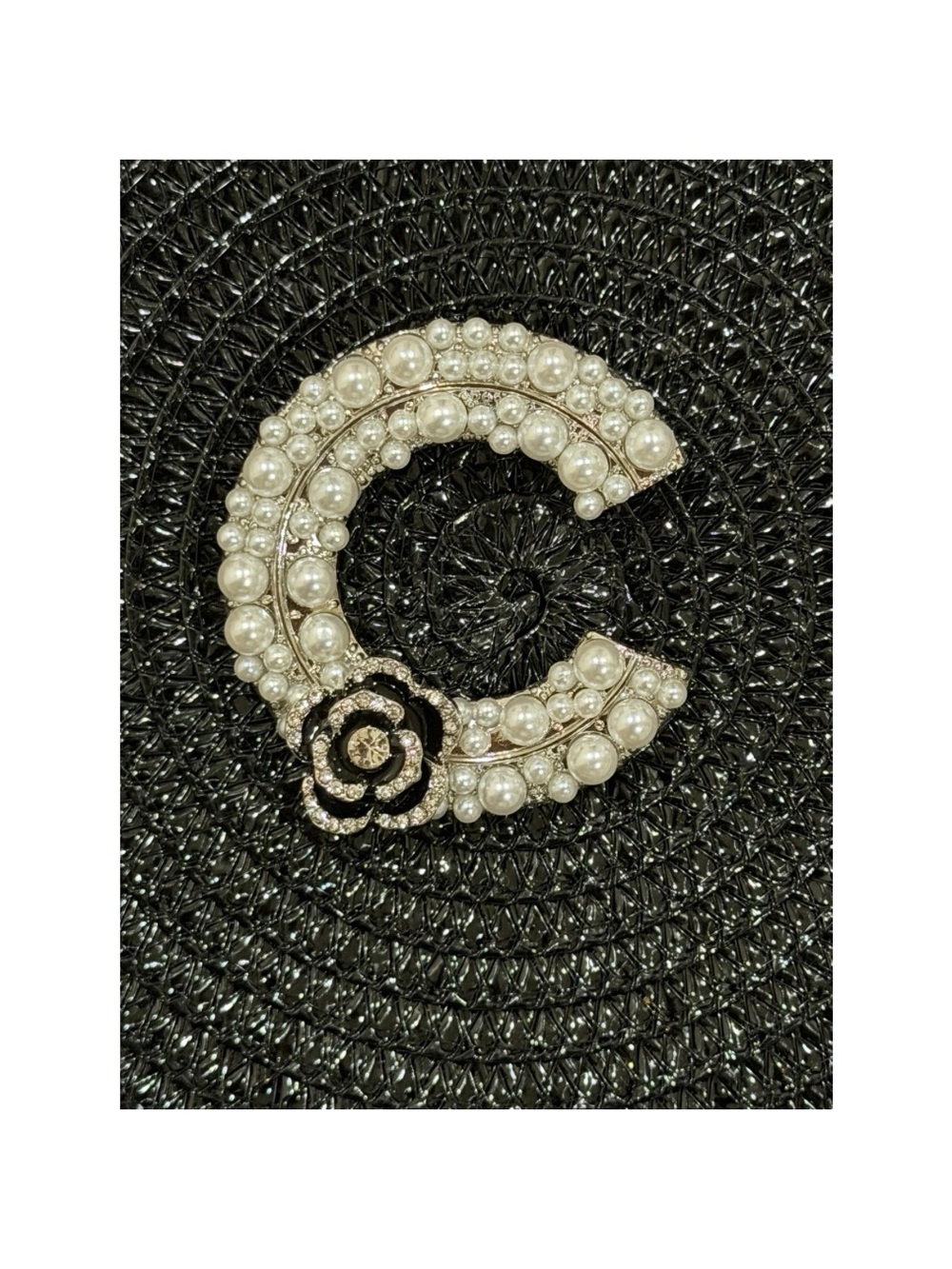 Trendy “C” Brooch NIP
